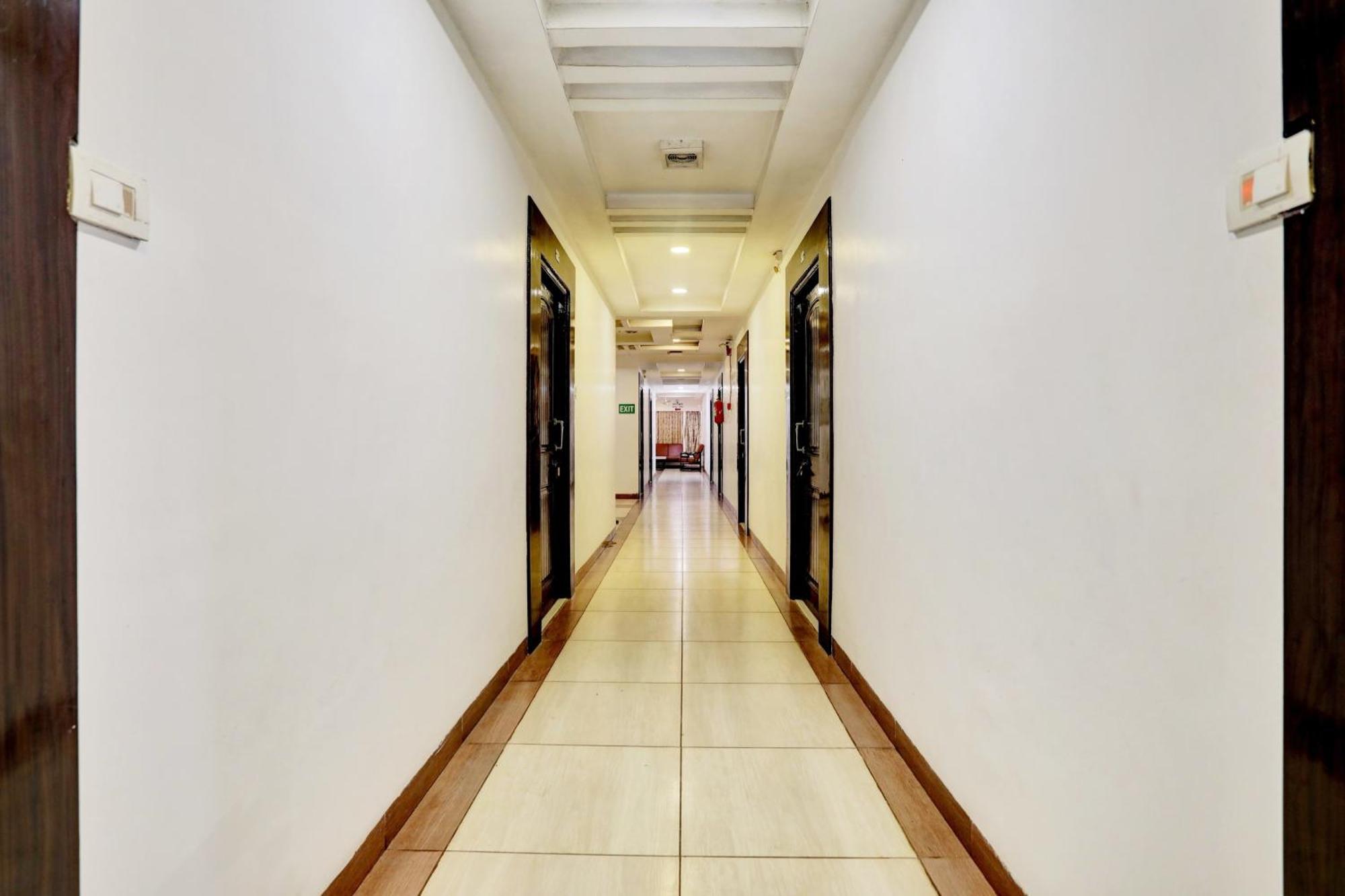 Townhouse Eluru Ξενοδοχείο Εξωτερικό φωτογραφία